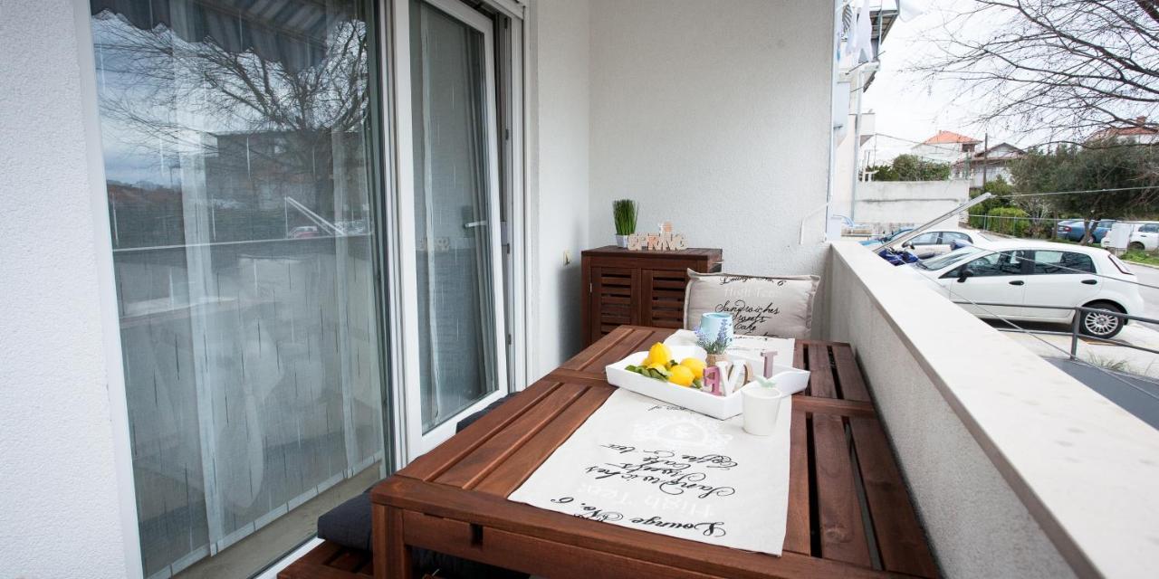 Abbadessa Apartamento Kaštela Exterior foto